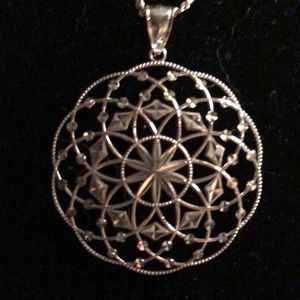 Sterling Silver Filigree Pendent Necklace